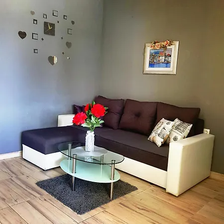 Lovre Apartment *